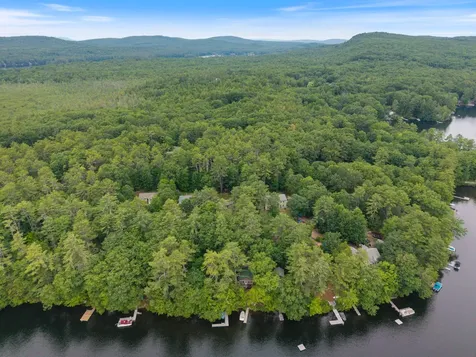 20 Swans Road Raymond ME 04071