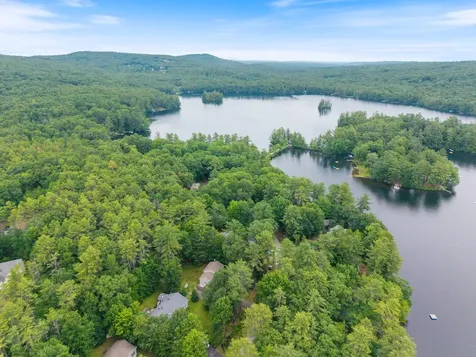 20 Swans Road Raymond ME 04071