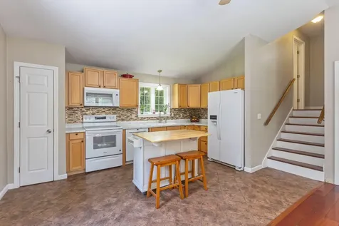 20 Swans Road Raymond ME 04071