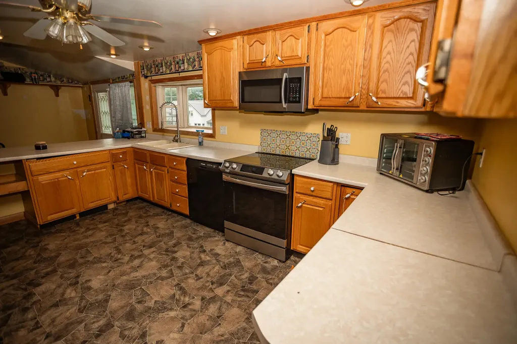 60 Summit Street Mexico ME 04257