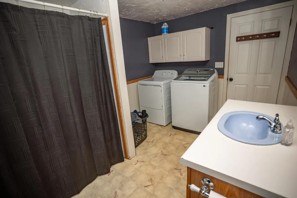 60 Summit Street Mexico ME 04257