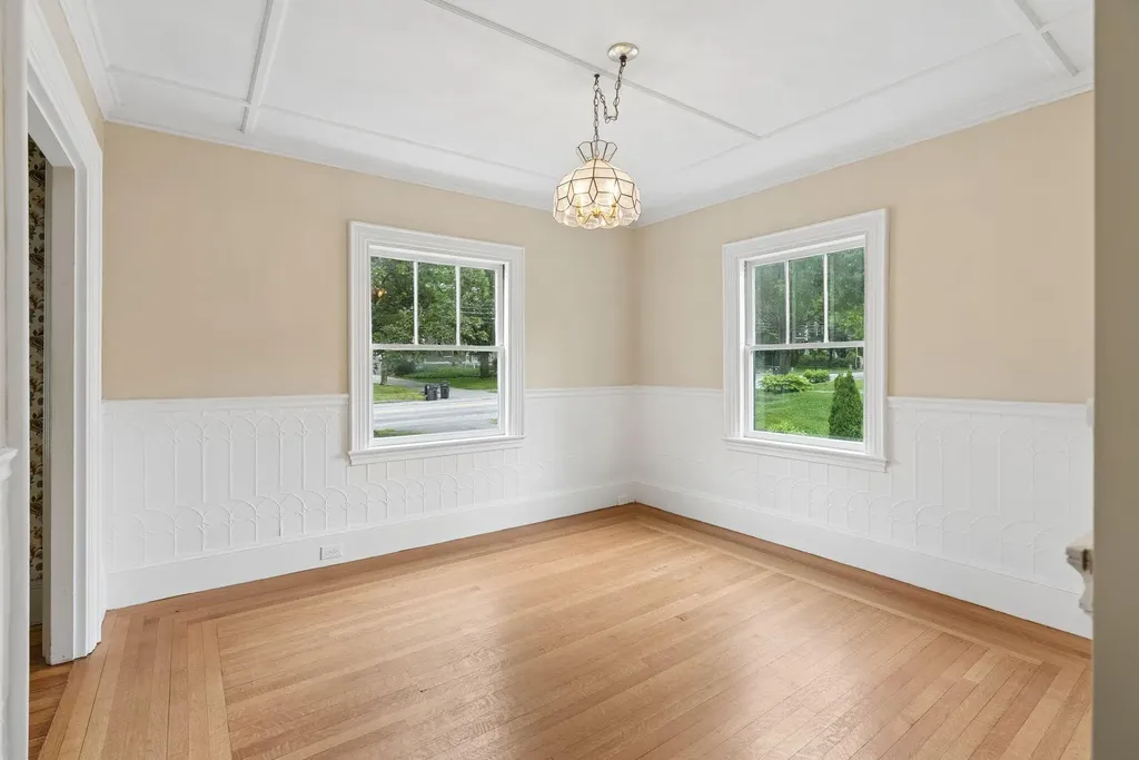 40 Summer Street Kennebunk ME 04043