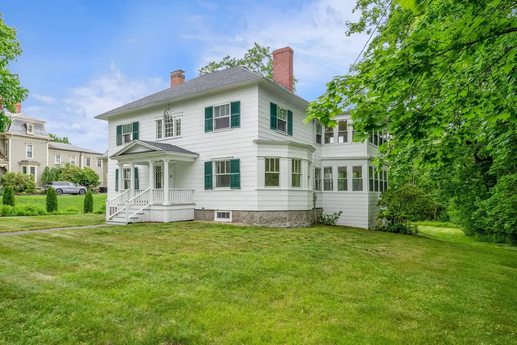 40 Summer Street Kennebunk ME 04043