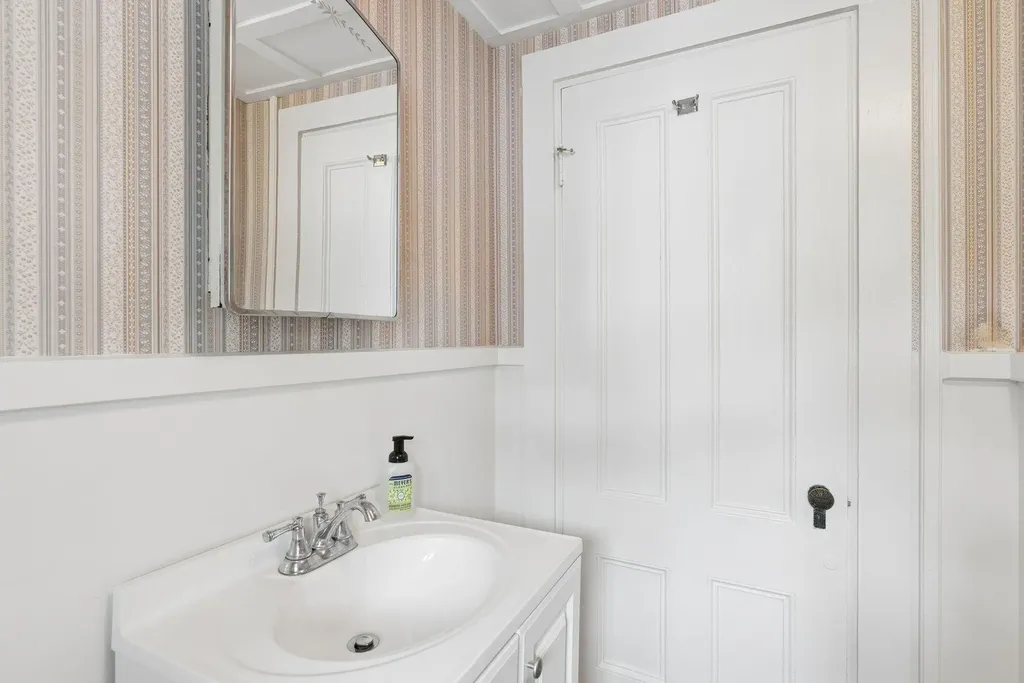 40 Summer Street Kennebunk ME 04043