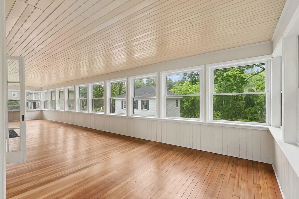 40 Summer Street Kennebunk ME 04043