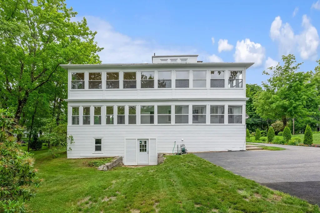 40 Summer Street Kennebunk ME 04043