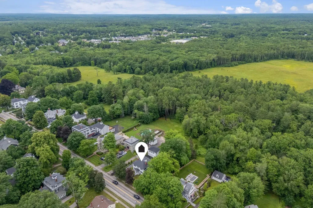 40 Summer Street Kennebunk ME 04043