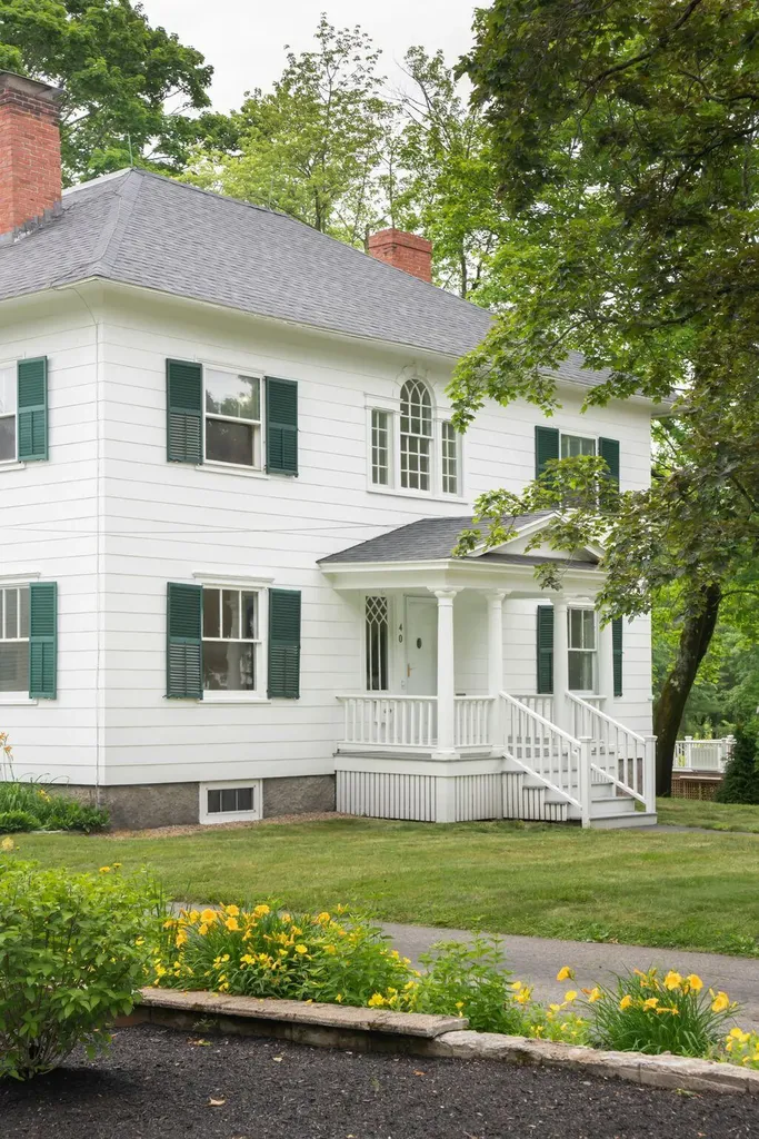 40 Summer Street Kennebunk ME 04043