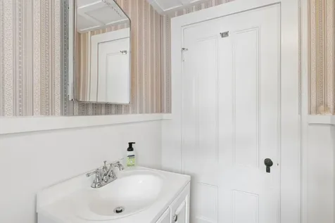 40 Summer Street Kennebunk ME 04043