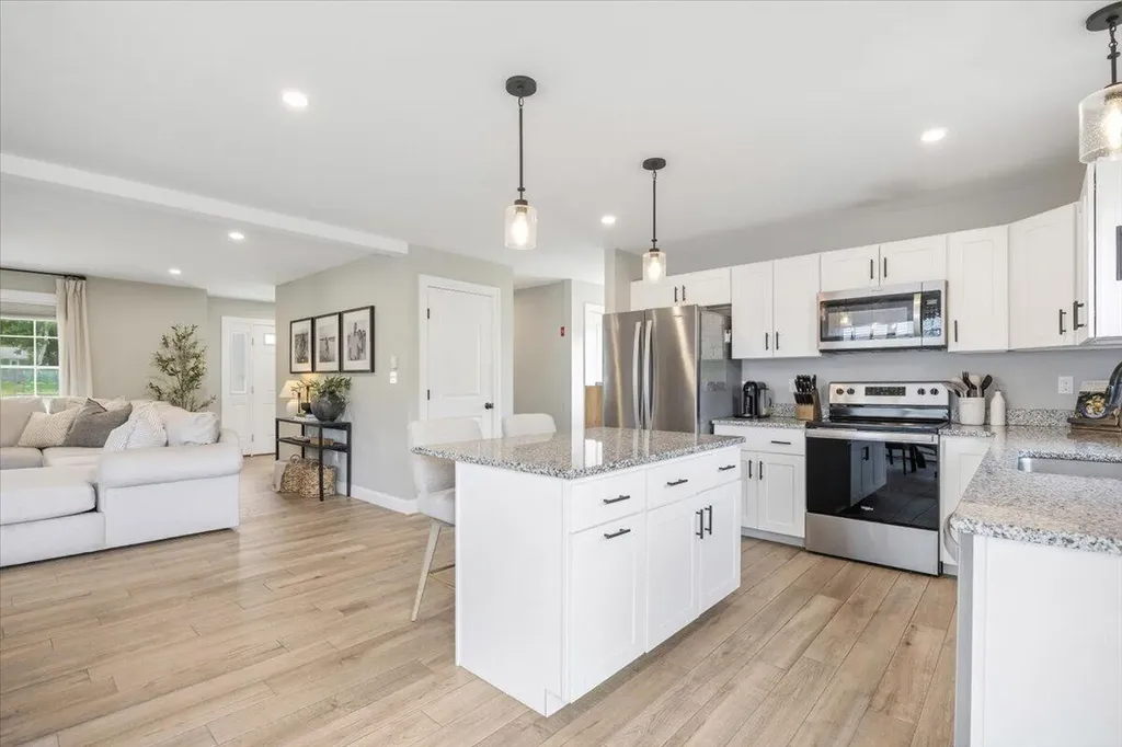11 Belvedere Drive Windham ME 04062