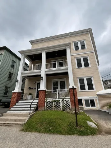 128 Pine Street Lewiston ME 04240