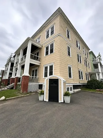 128 Pine Street Lewiston ME 04240