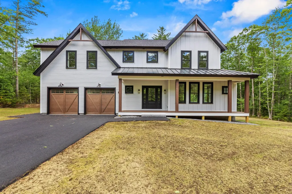 Kennebunk ME, 8 Salvato Lane