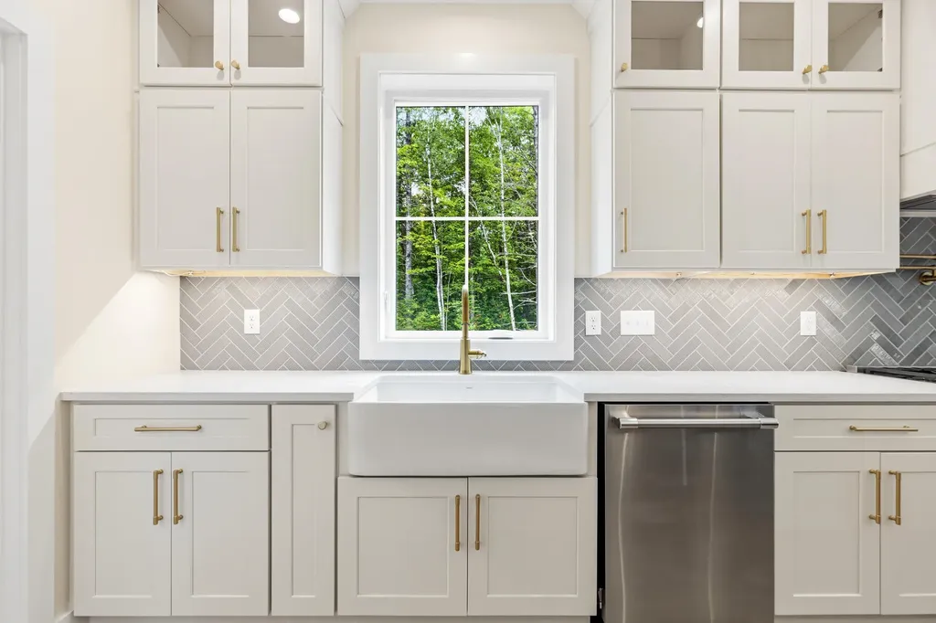 8 Salvato Lane Kennebunk ME 04043