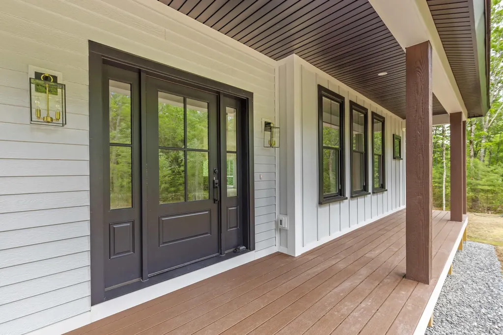 8 Salvato Lane Kennebunk ME 04043