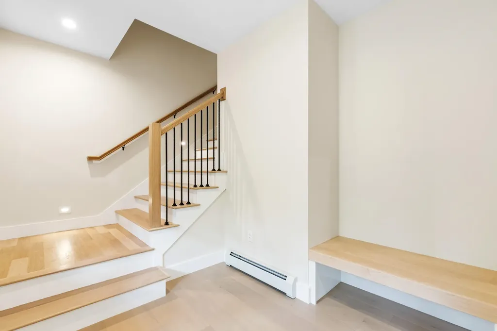 8 Salvato Lane Kennebunk ME 04043