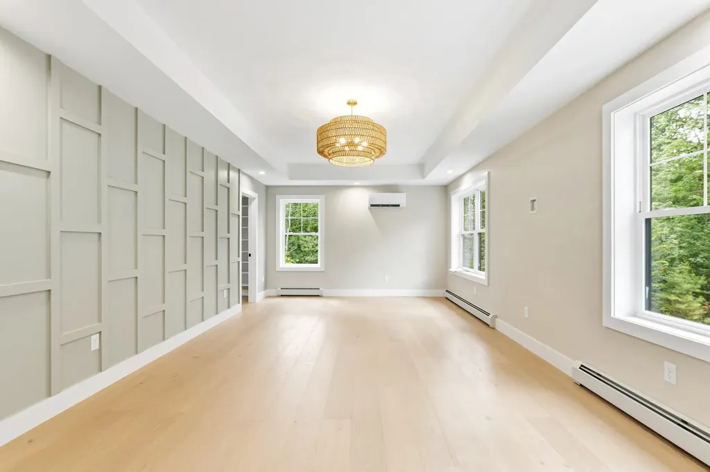 8 Salvato Lane Kennebunk ME 04043