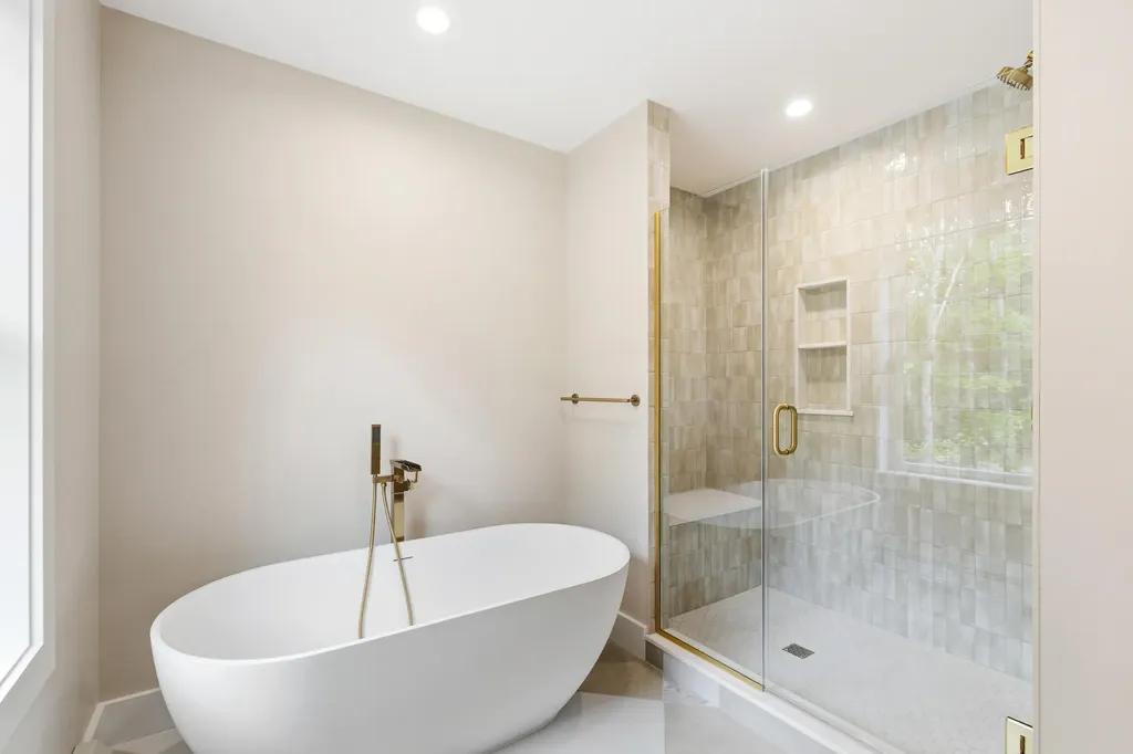 8 Salvato Lane Kennebunk ME 04043