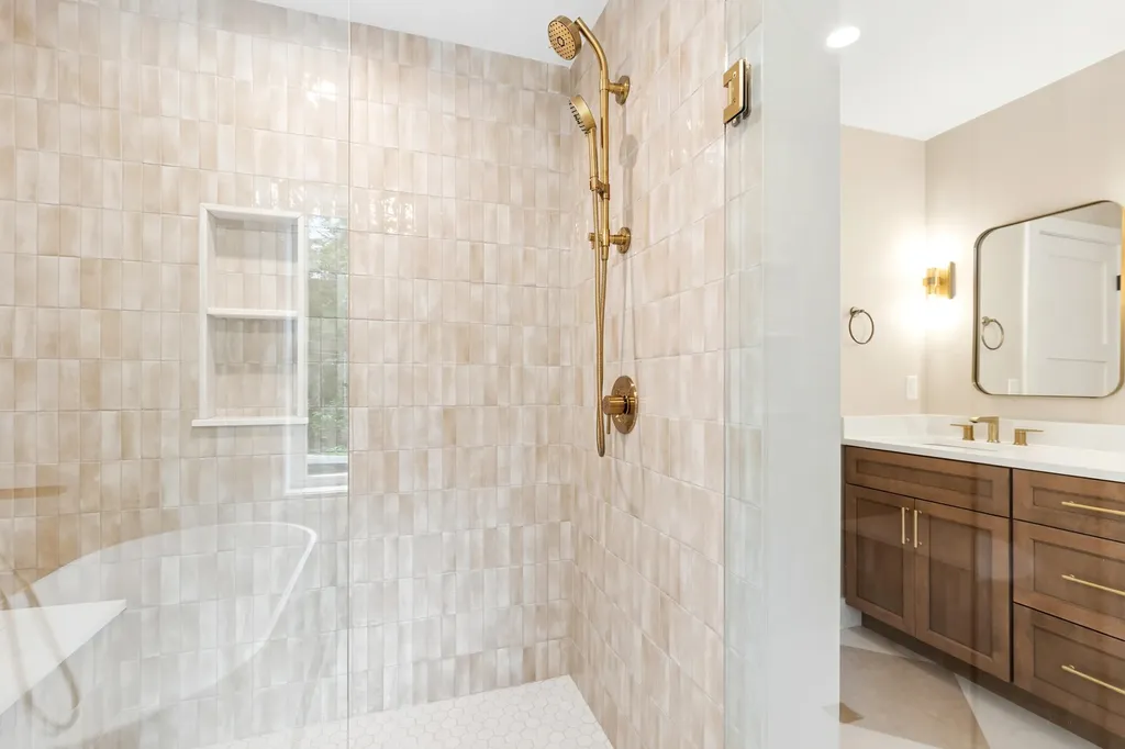 8 Salvato Lane Kennebunk ME 04043