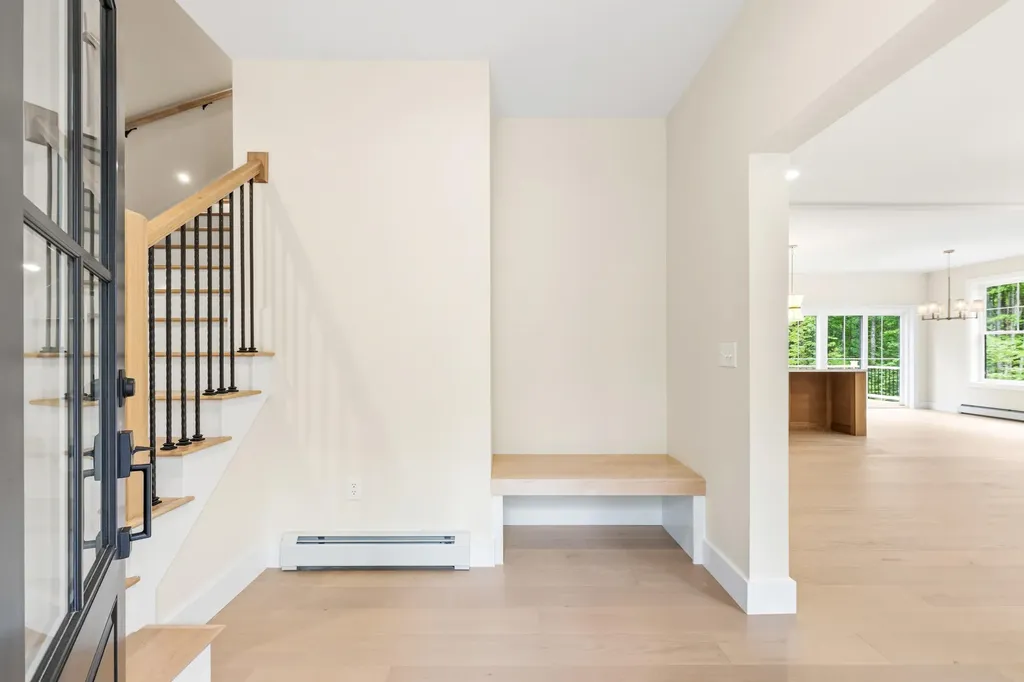 8 Salvato Lane Kennebunk ME 04043