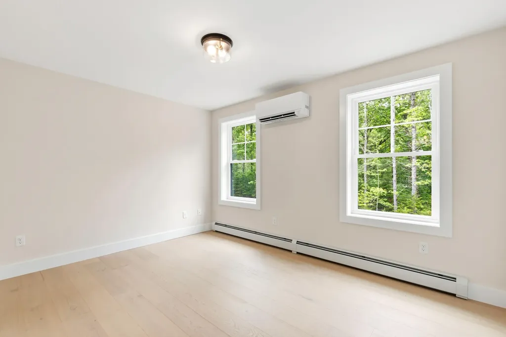 8 Salvato Lane Kennebunk ME 04043