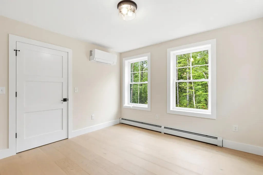 8 Salvato Lane Kennebunk ME 04043