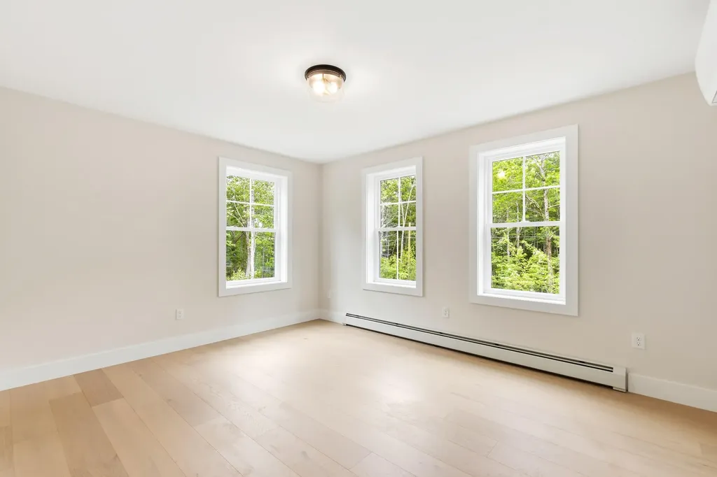 8 Salvato Lane Kennebunk ME 04043
