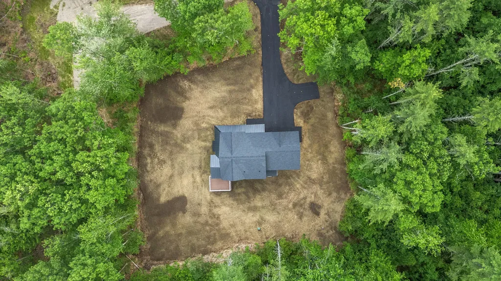 8 Salvato Lane Kennebunk ME 04043