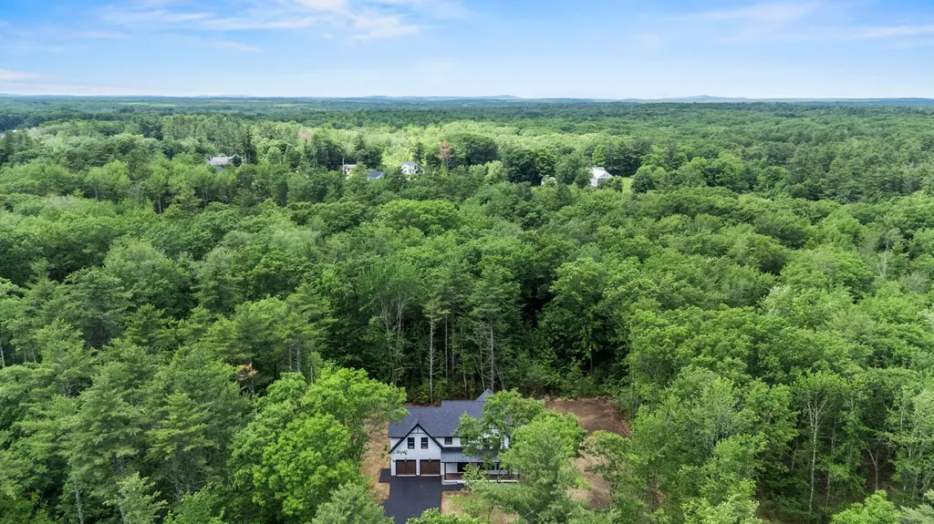 8 Salvato Lane Kennebunk ME 04043