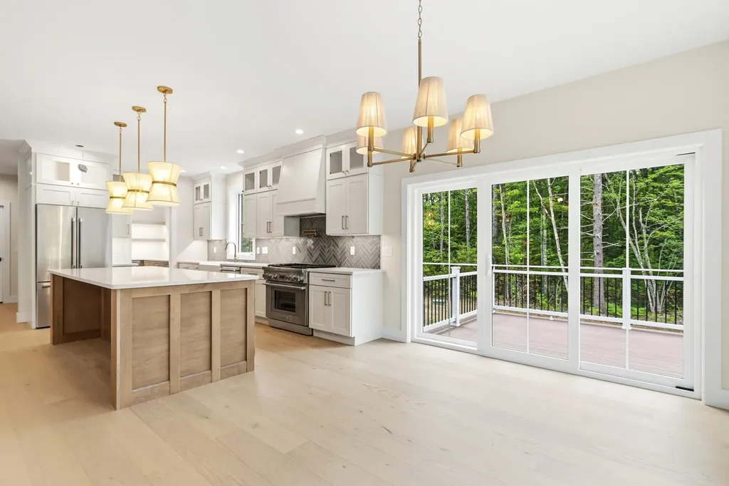 8 Salvato Lane Kennebunk ME 04043