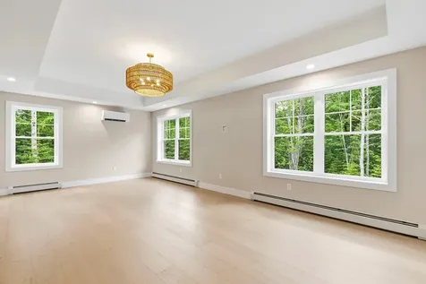 8 Salvato Lane Kennebunk ME 04043