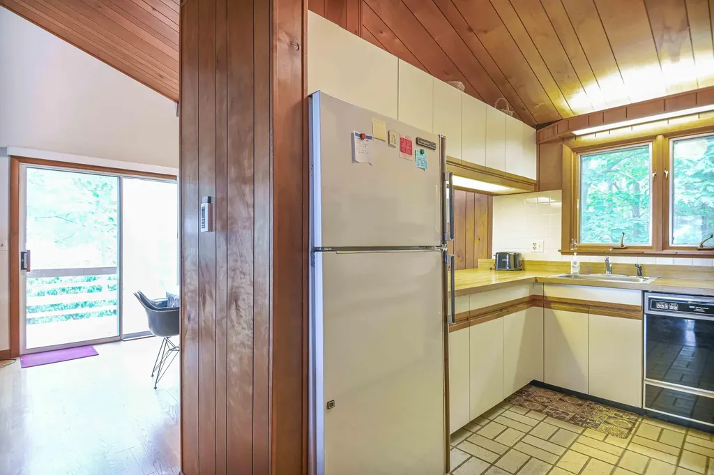 28 Ossipee Road York ME 03902