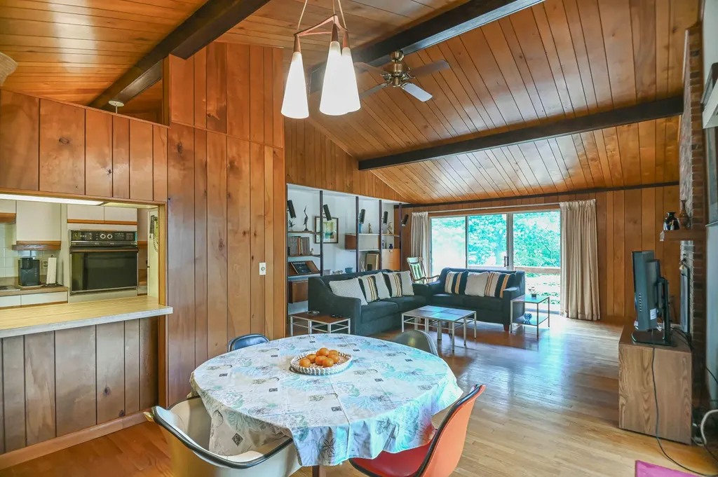 28 Ossipee Road York ME 03902