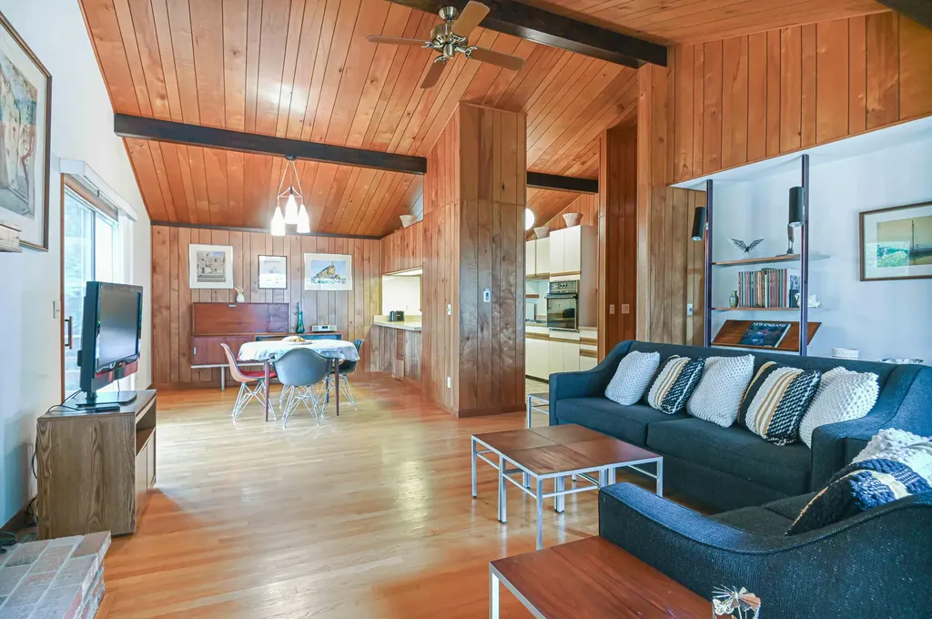 28 Ossipee Road York ME 03902