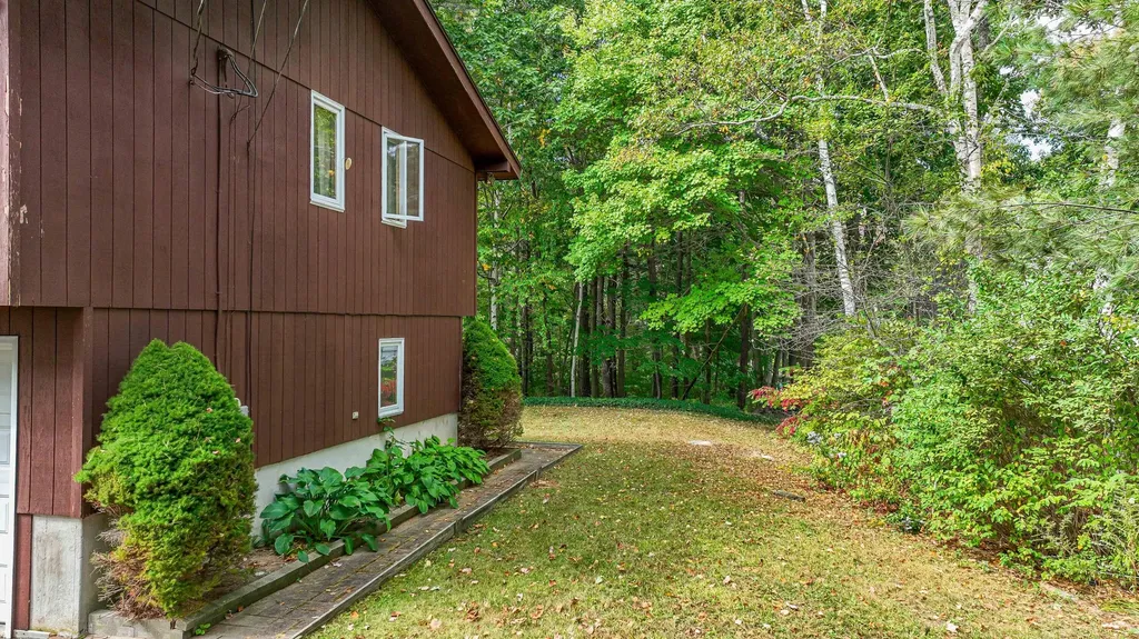 28 Ossipee Road York ME 03902