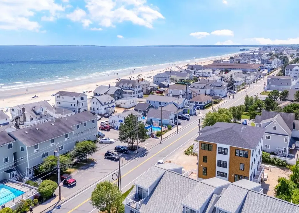 188 E Grand Avenue Old Orchard Beach ME 04064