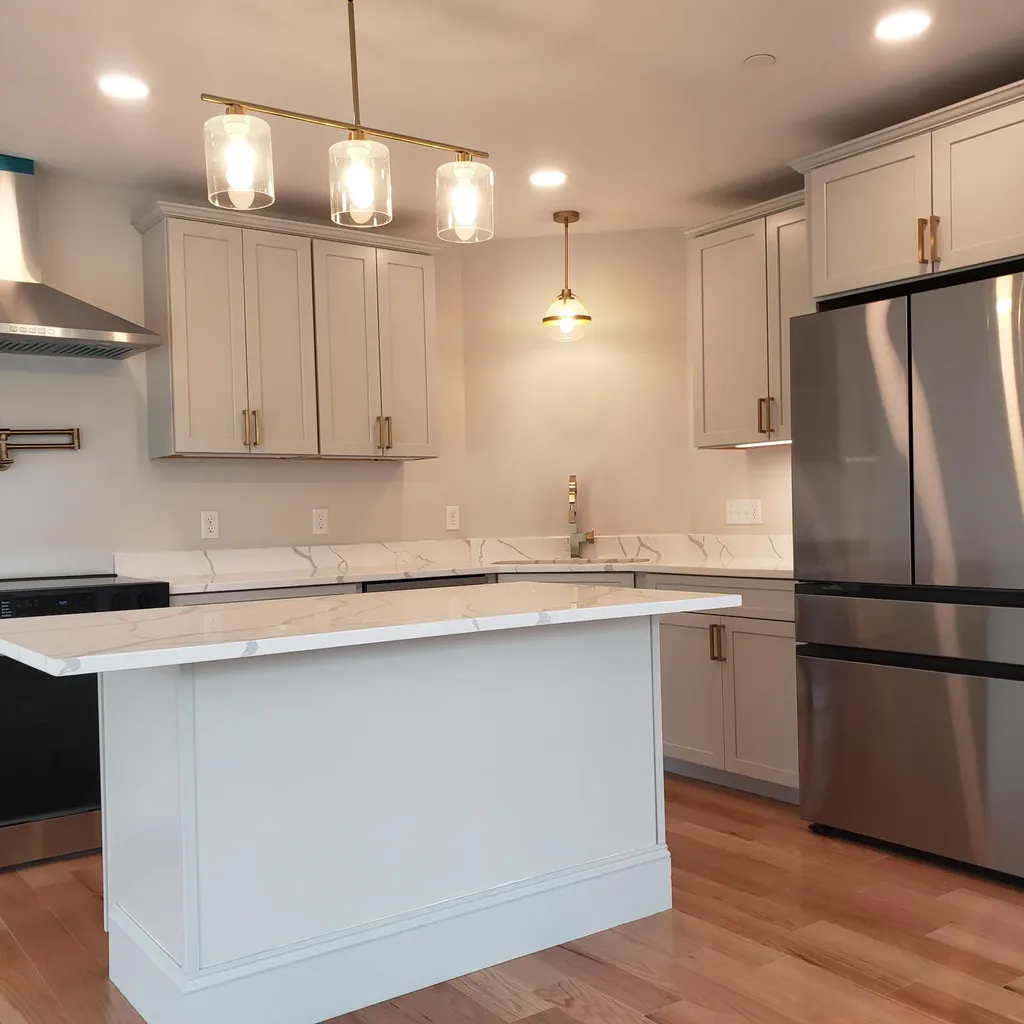188 E Grand Avenue Old Orchard Beach ME 04064