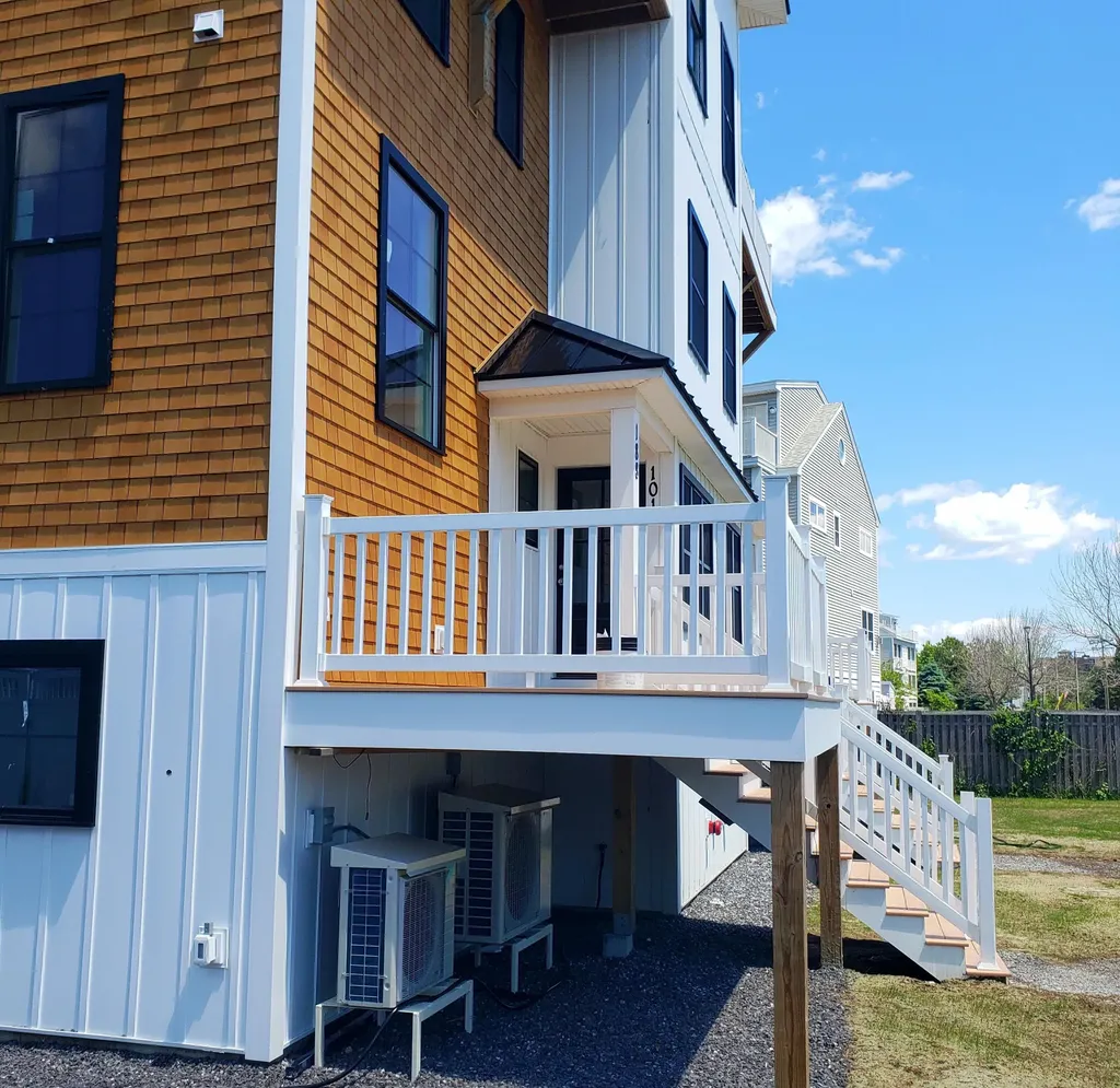 188 E Grand Avenue Old Orchard Beach ME 04064