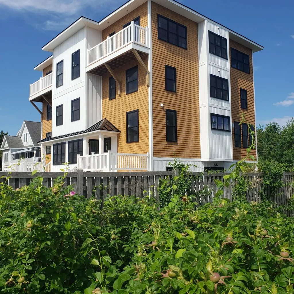 188 E Grand Avenue Old Orchard Beach ME 04064