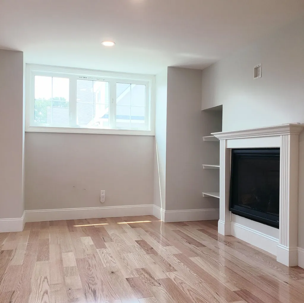 188 E Grand Avenue Old Orchard Beach ME 04064