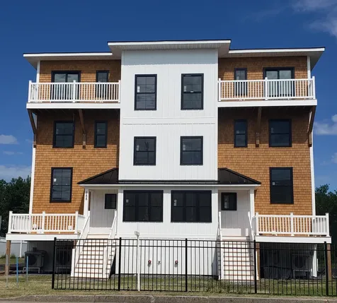 188 E Grand Avenue Old Orchard Beach ME 04064