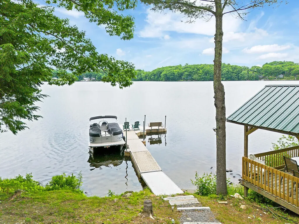 73 Mallard Drive Richmond ME 04357