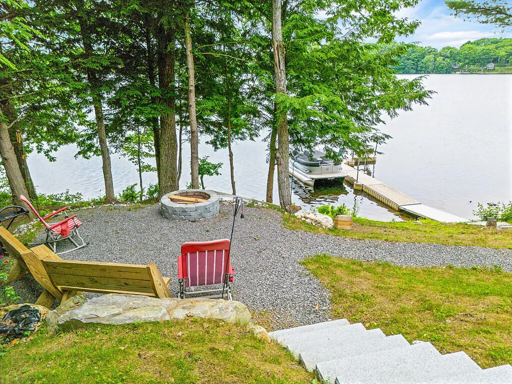 73 Mallard Drive Richmond ME 04357