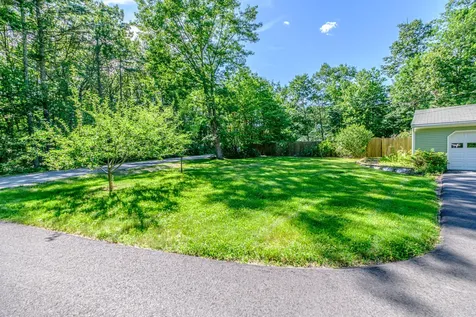 10 Lost Tree Lane Lyman ME 04002