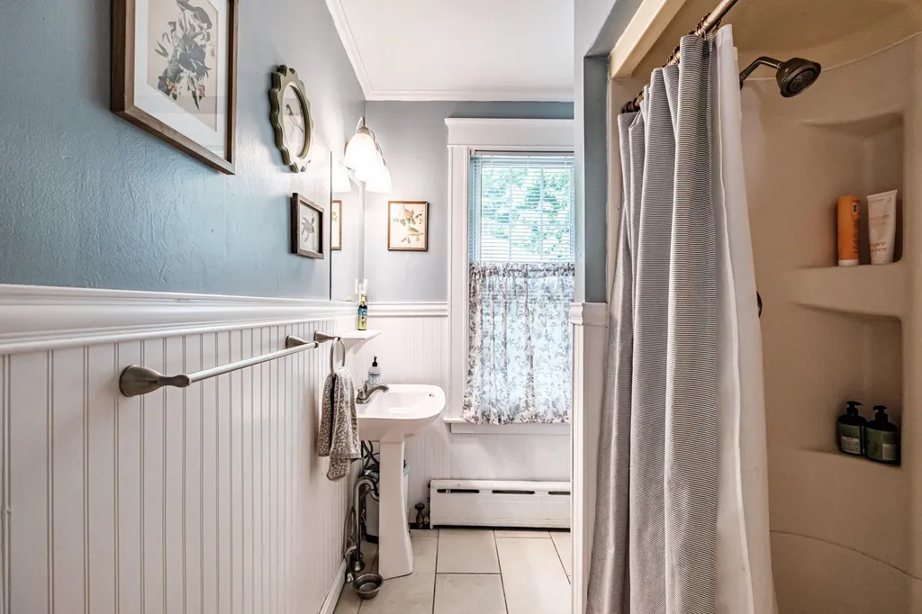 15 Longfellow Street Portland ME 04103