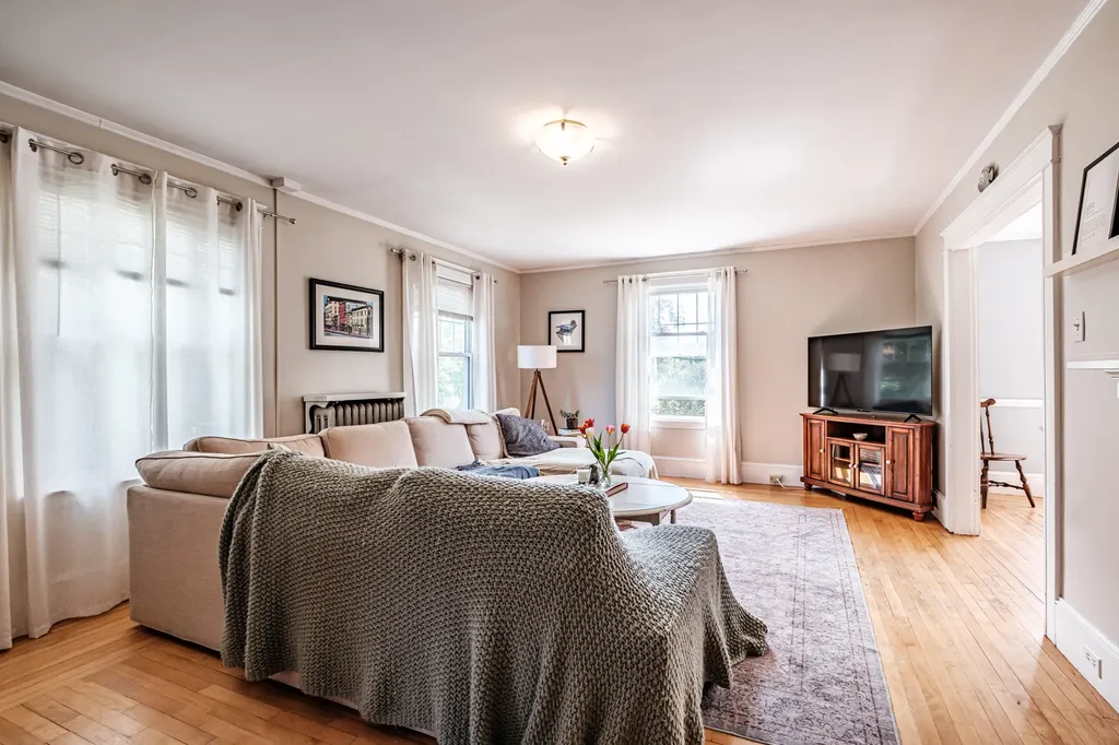 15 Longfellow Street Portland ME 04103
