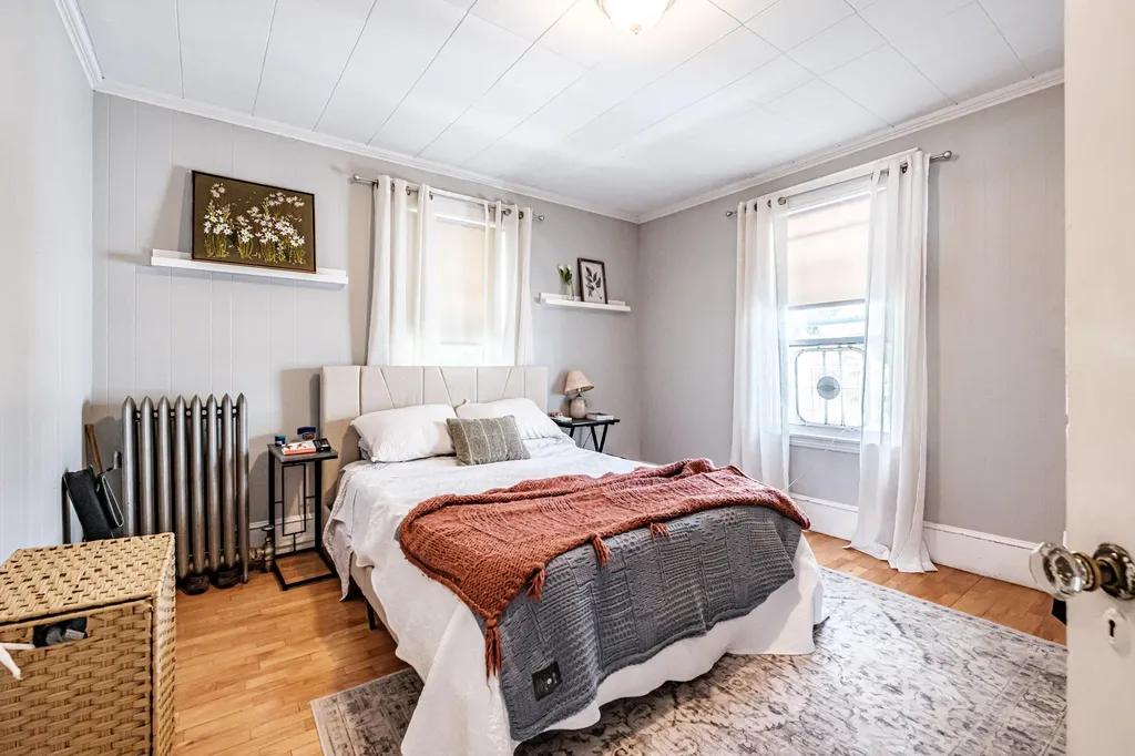 15 Longfellow Street Portland ME 04103