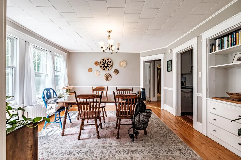 15 Longfellow Street Portland ME 04103