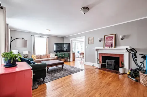 15 Longfellow Street Portland ME 04103