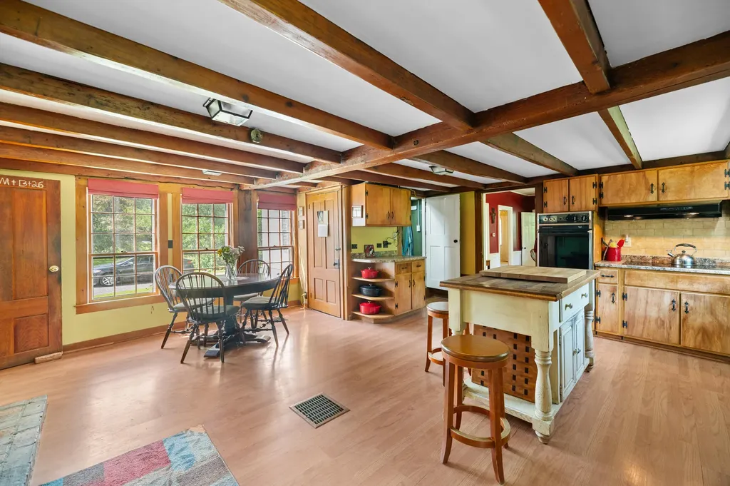 17 Cushnoc Road Vassalboro ME 04989